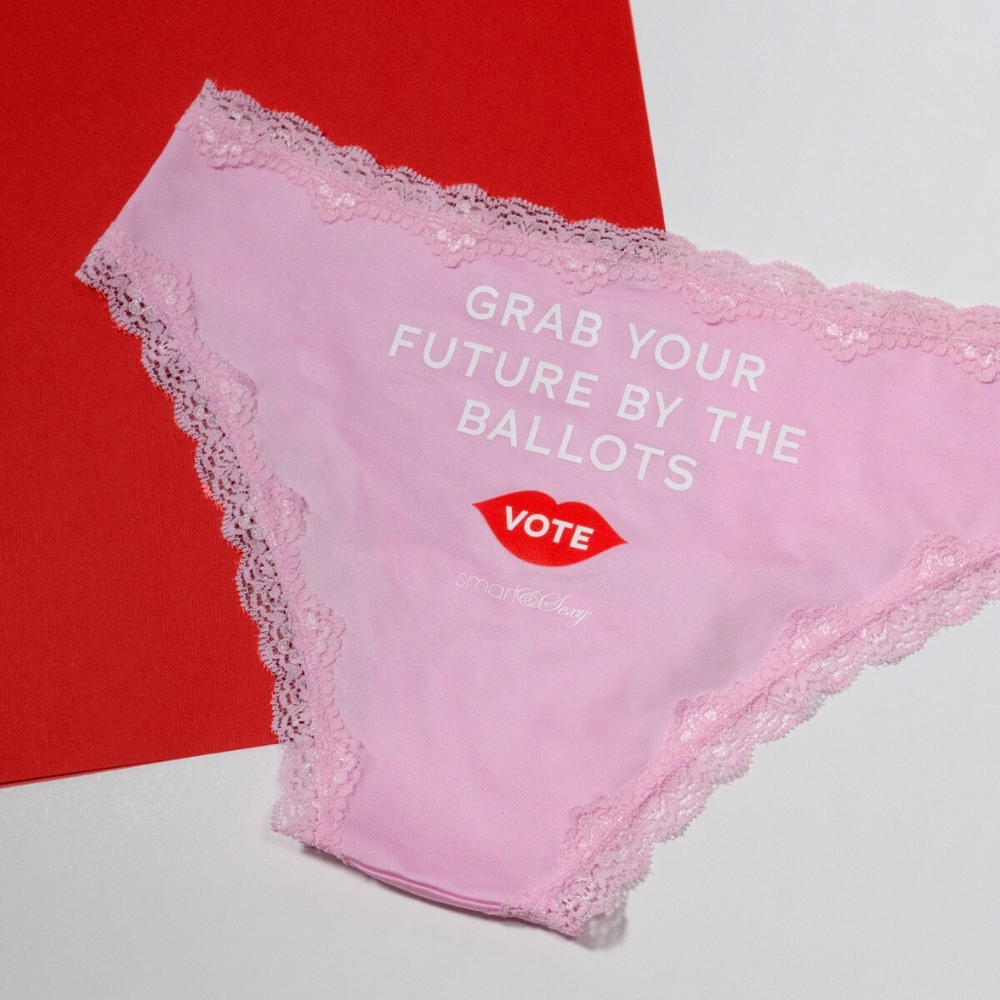 NWT Smart & Sexy Vote Panties